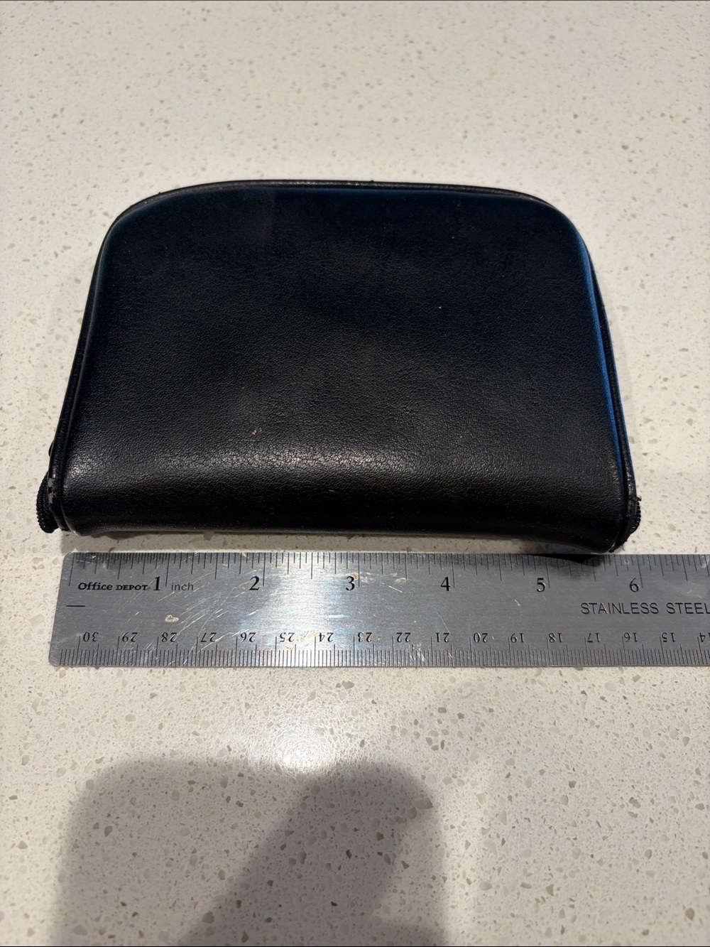 Connoisseurs - Black Leather Zip Wallet Jewelry Pouch